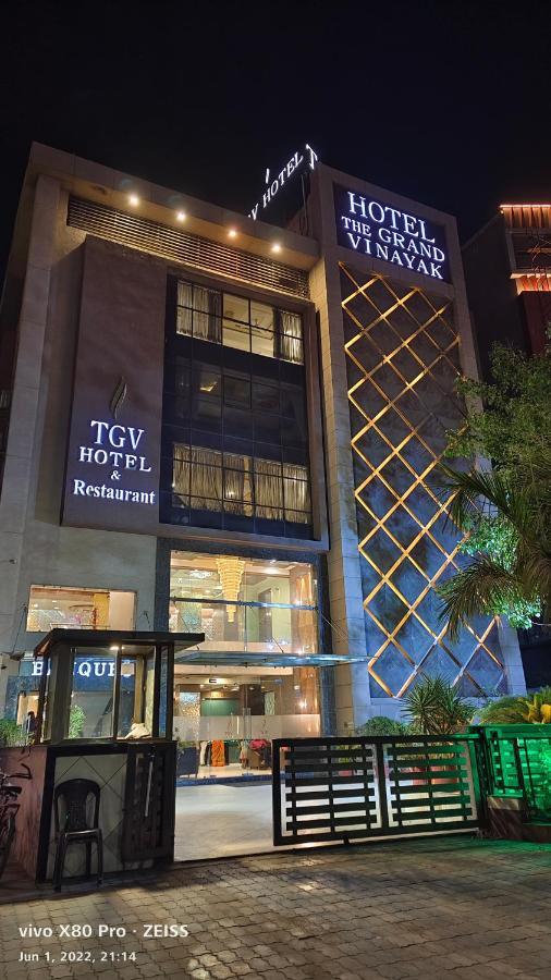 Tgv Hotel Ahmedabad Exterior foto